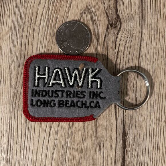 Vintage business logo keychain hawk industries long beach red gray black - Picture 7 of 7